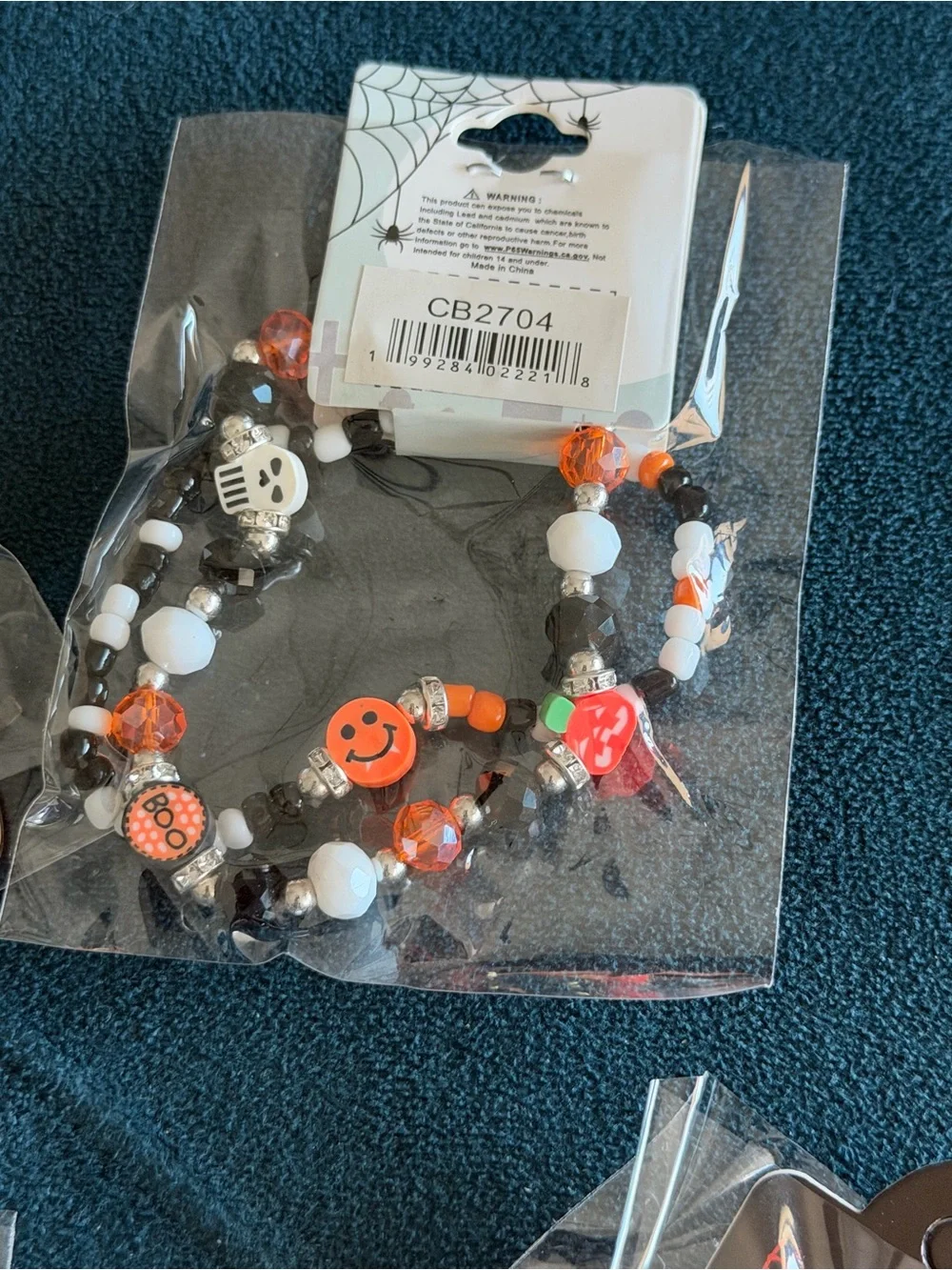 NWT 6 different Halloween Charm stretchy Bracelets - Ghosts & Pumpkins